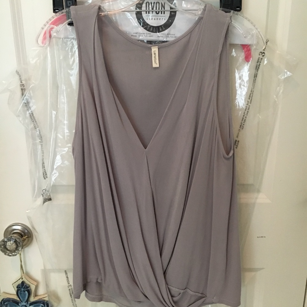 Sleeveless blouse